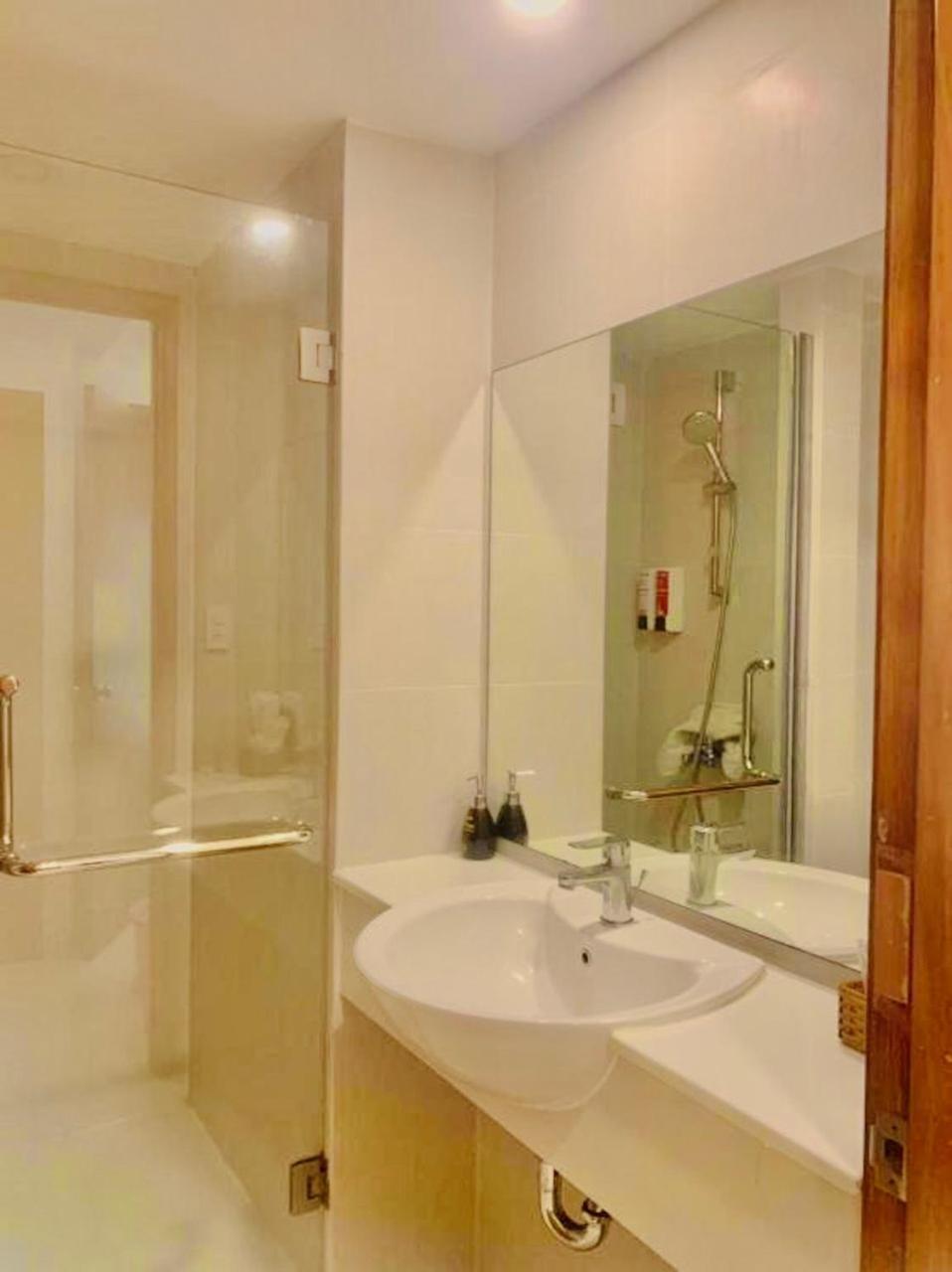 Simmi 5 Hotel & Apartment Ho Chi Minh-Byen Eksteriør billede