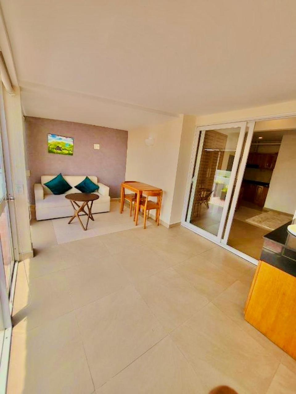 Simmi 5 Hotel & Apartment Ho Chi Minh-Byen Eksteriør billede